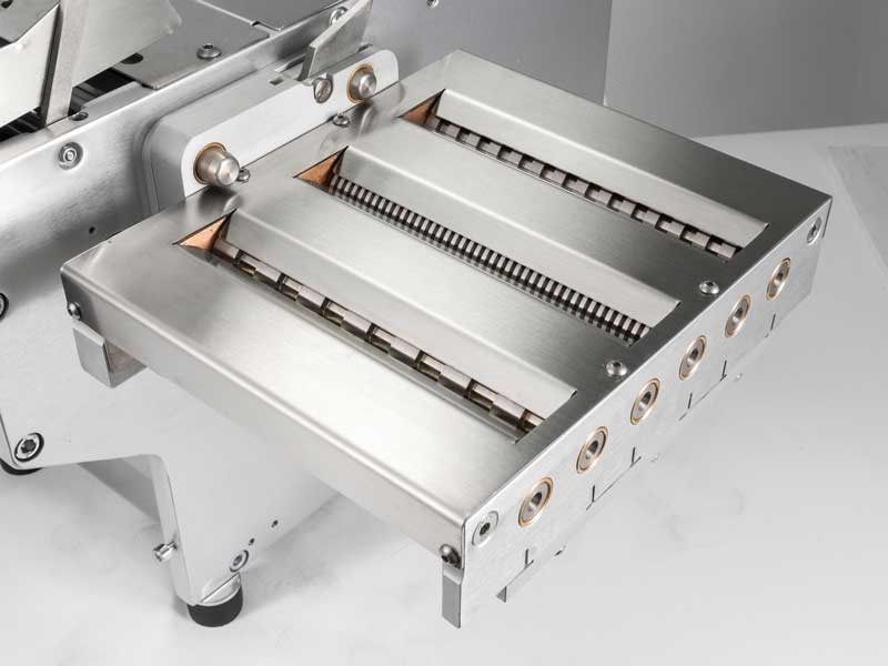 PNuova Combinata - 170mm Pasta Sheeter with Mixing Hopper