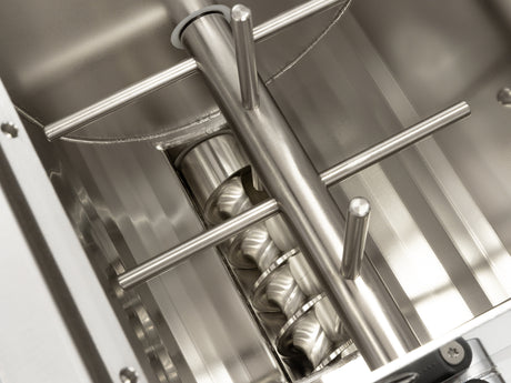 P6 Pasta Extruder with Mixer